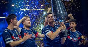 CS2 Trophy Ceremony
